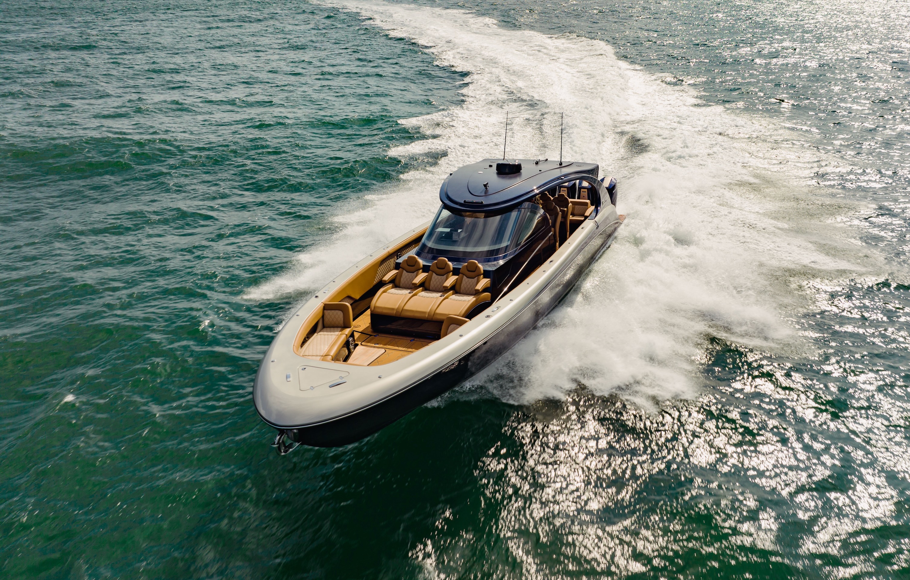 the-mystic-m5200-will-do-120km-h-with-you-and-21-mates-onboard