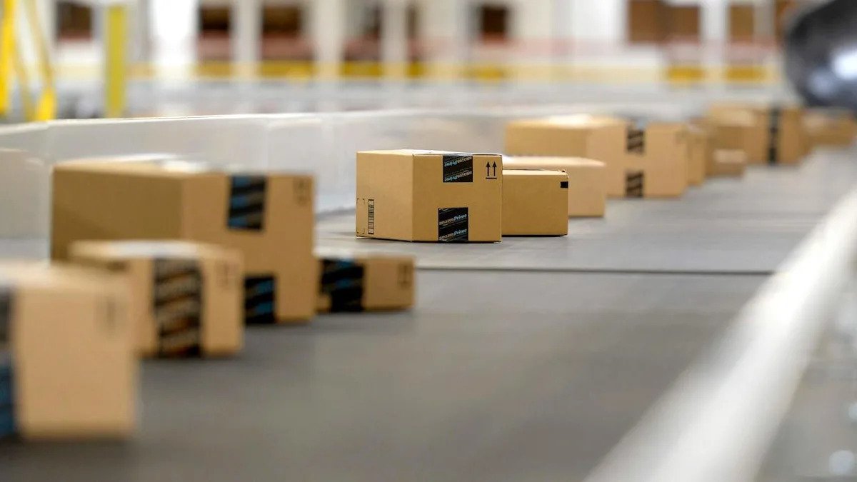 PSA: Amazon Australia Just Launched A Massive Week-Long Boxing Day Sale