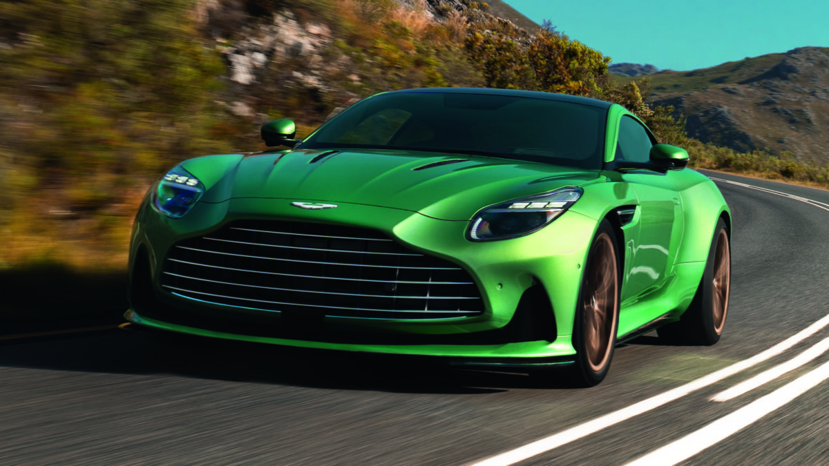 Aston Martin DB12