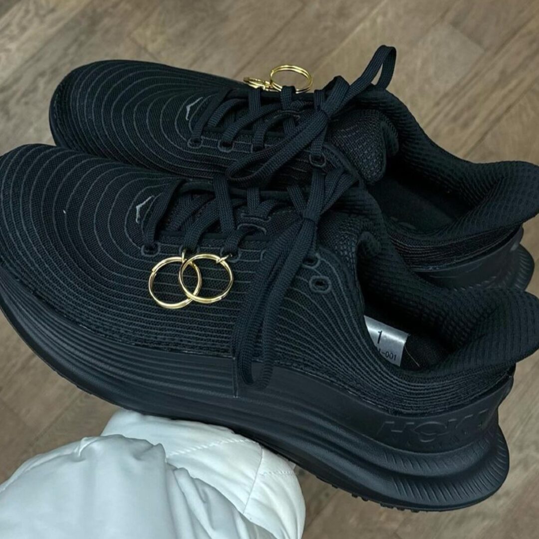 HOKA-COMME-des-GARCONS-TC-1.0-