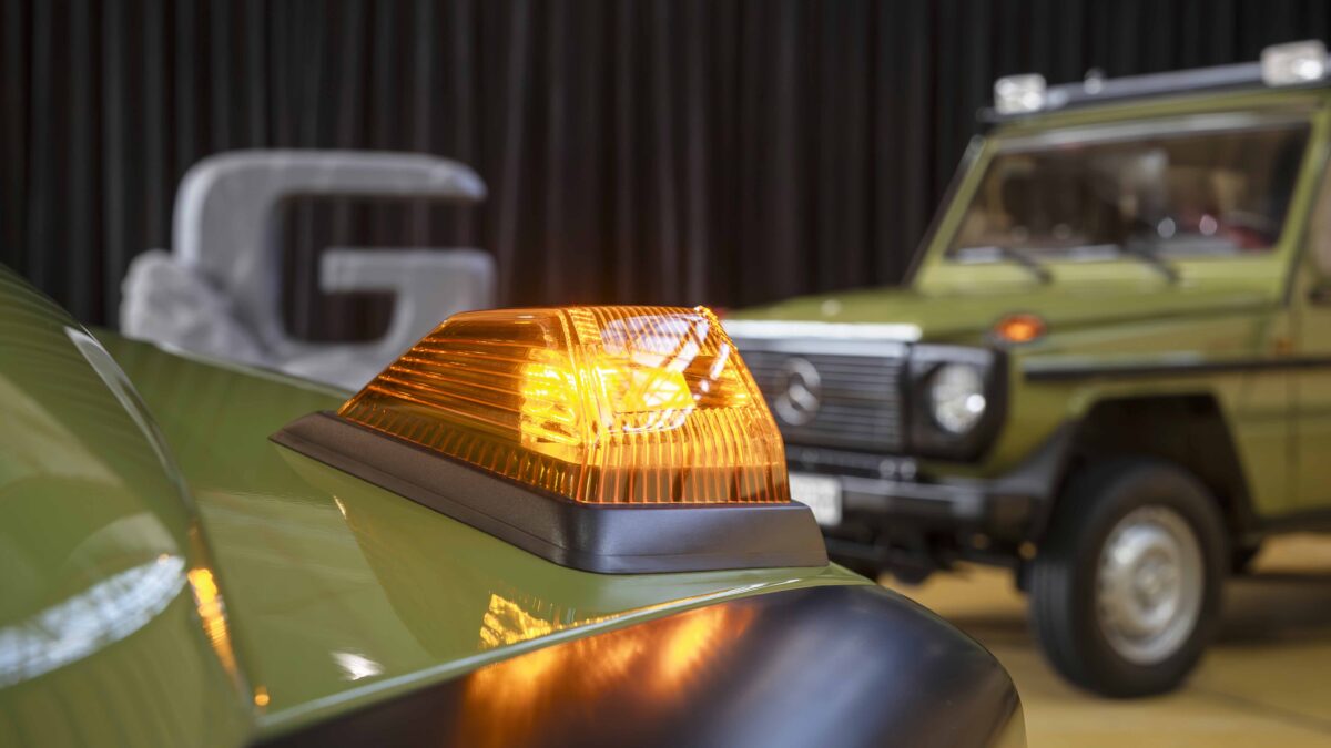 Mercedes-Benz G550