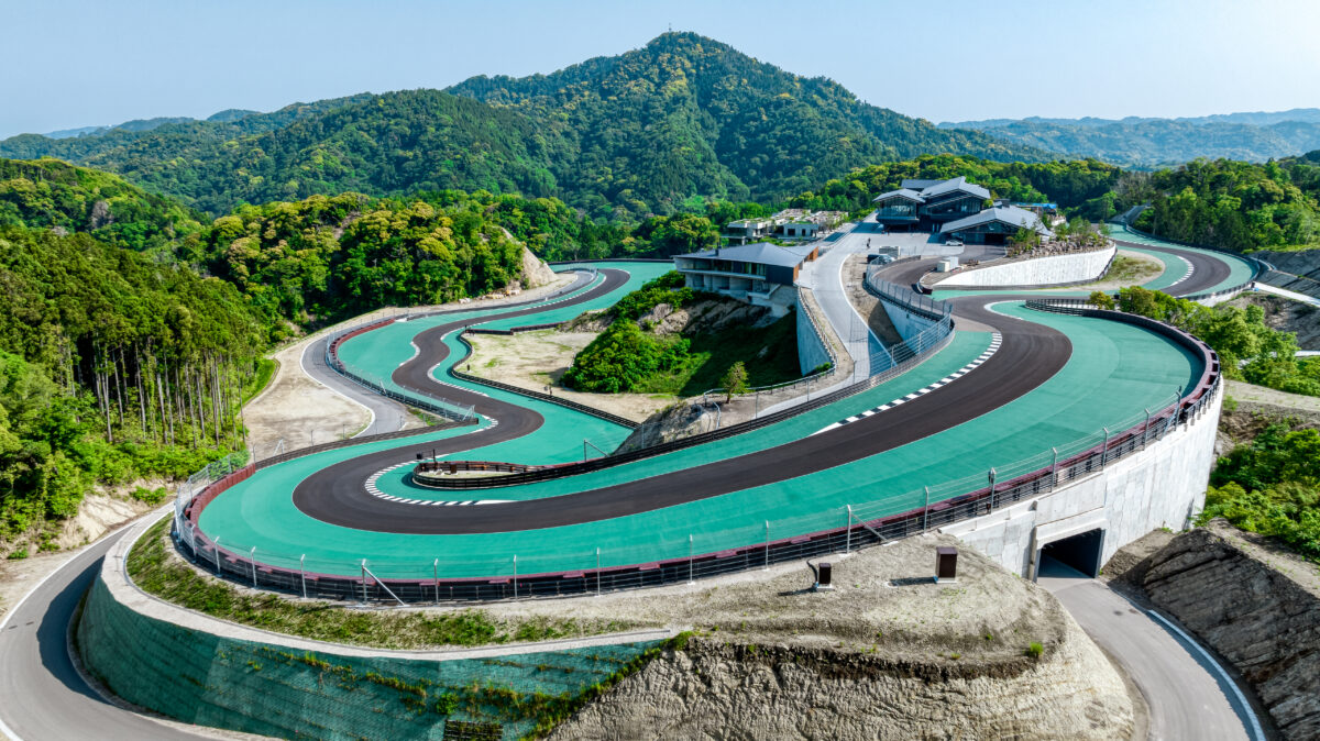 Road To Nowhere: Inside The Jaw-Dropping Private Tracks Of The 1%