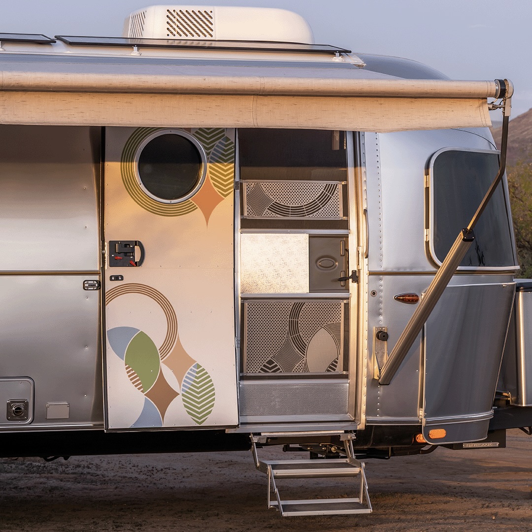Frank Lloyd Wright Airstream