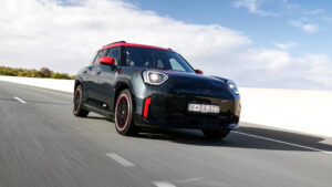 MINI ALL-ELECTRIC JCW ACEMAN 2025 REVIEW