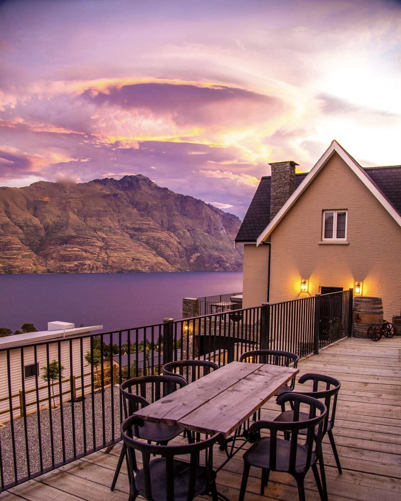 Best Queenstown Airbnbs