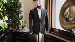 How To Dress For Your Body Shape (According To An Expert)