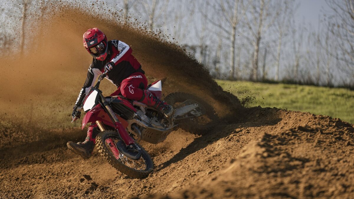 Ducati Desmo450 MX Factory