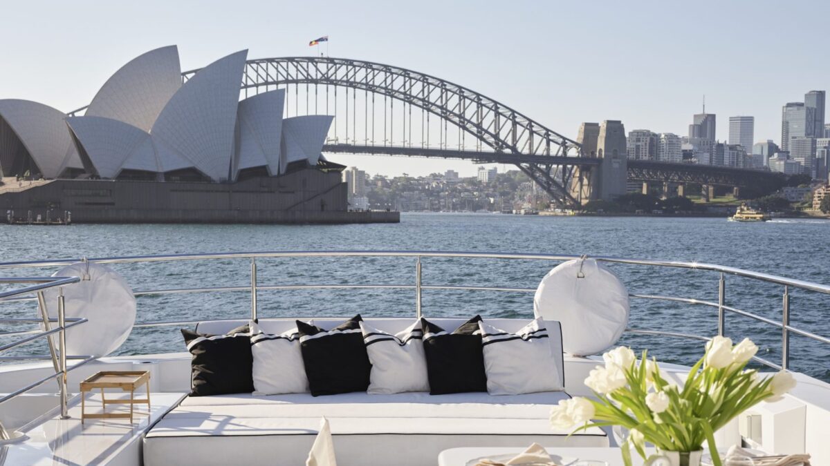 M.Y. Sea Raes Luxury Charters Sydney Harbour