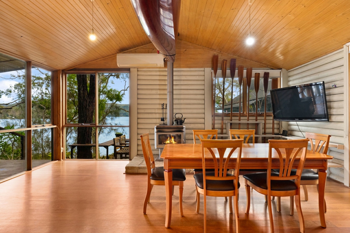 On The Market Scotland Island