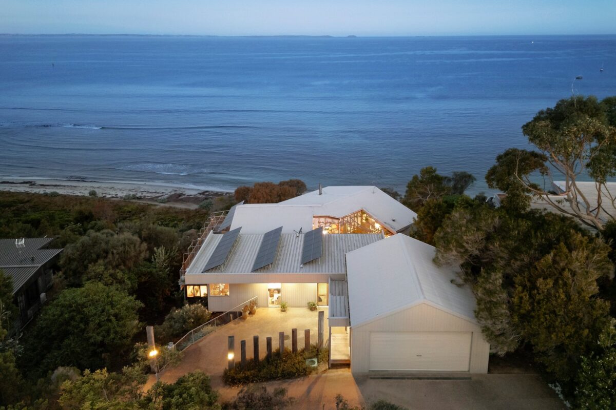 on the market
27 Spindrift Avenue, Flinders VIC 3929
