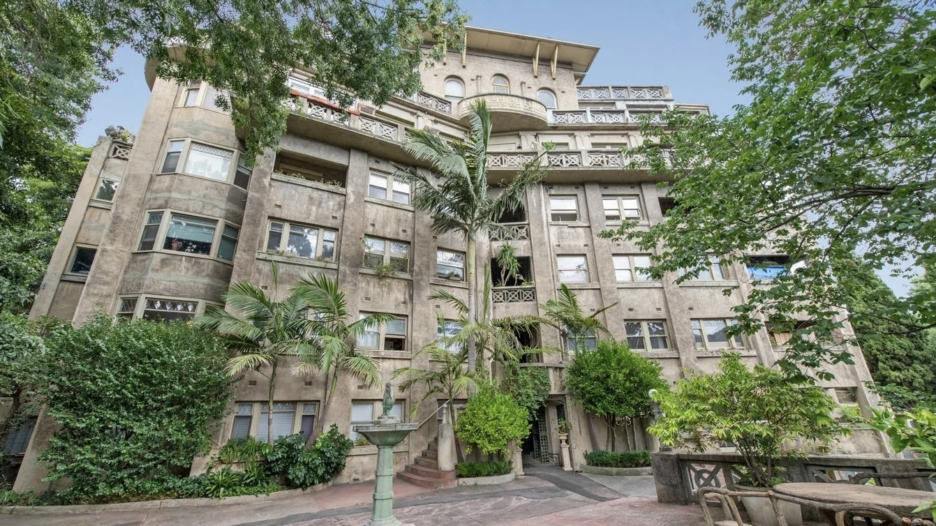 On The Market: This South Yarra Apartment Is Straight Out Of Beverley Hills