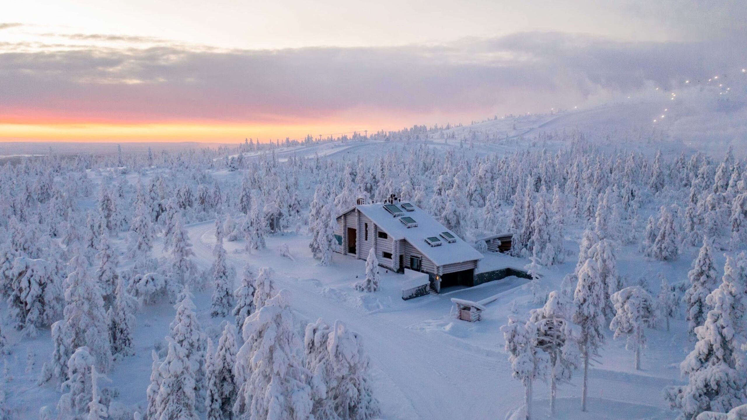 Prenups, Arctic Hideouts, & Liposuction: Here’s What’s Inside This Year’s $350k Oscars Gift Bag