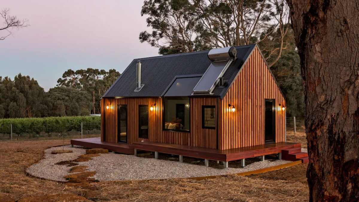 Windows Estate Petit Eco Cabin