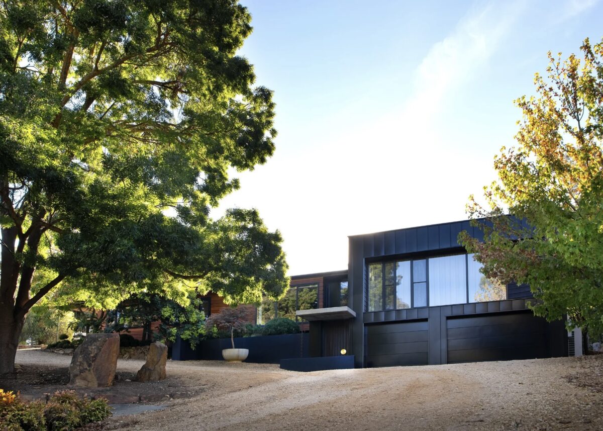 on the market 19 Burnett Road, Castlemaine VIC 3450